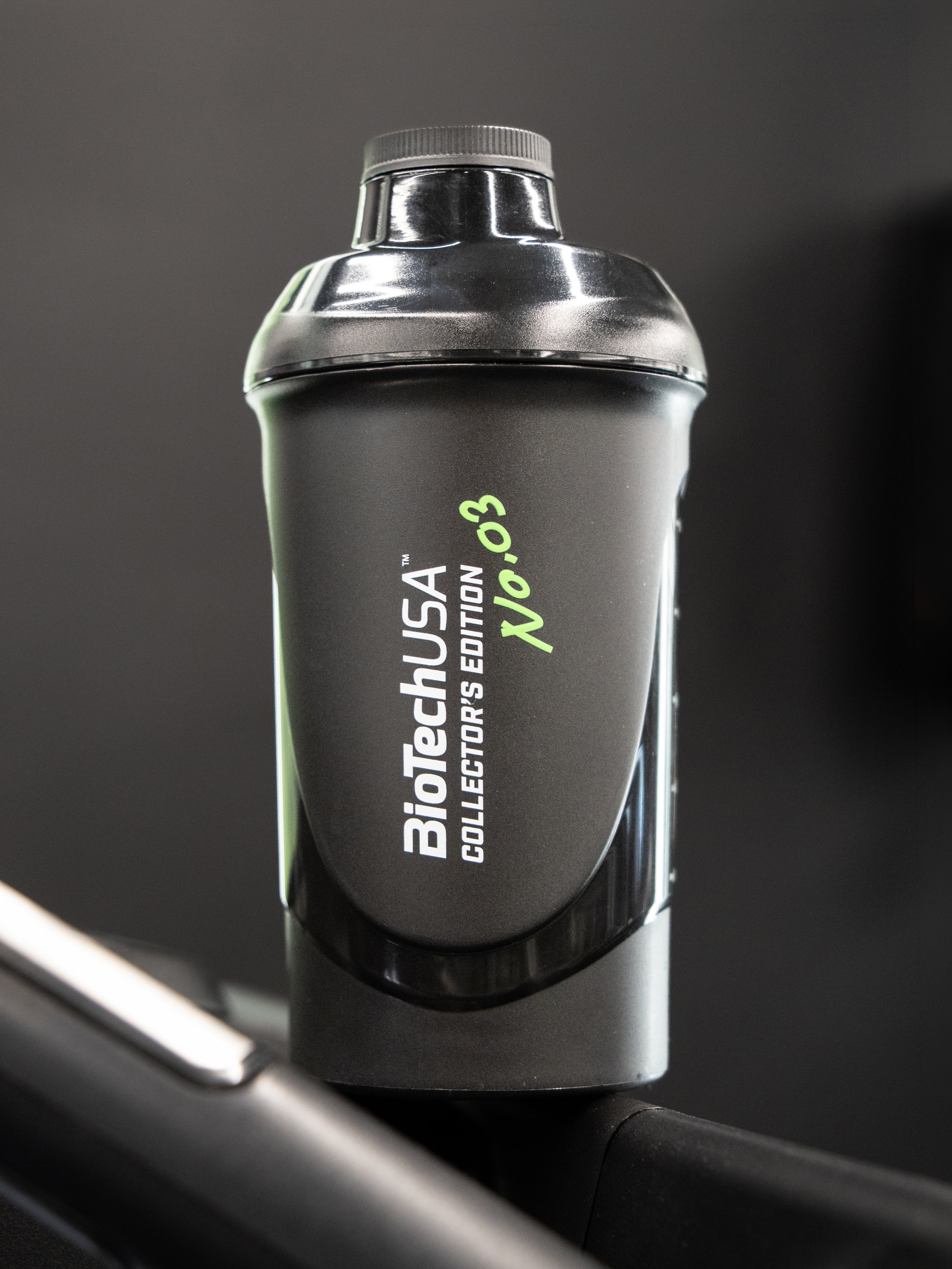 Limitált kiadású, gyűjthető shaker (dubai csokoládé) - 600 ml